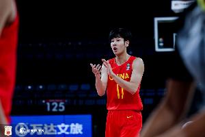 b体育-征战美国最强高中联赛！张博源放弃打CBA的机会 选择赴美寻求机会