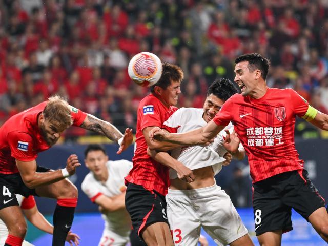 b体育-【观察】中超收官，谁是最后的判官？