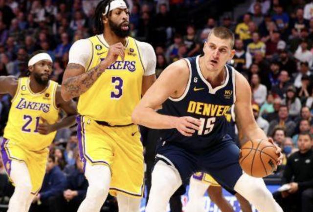 b体育app-奥尼尔认可约基奇为历史第一：改变了对中锋的定义